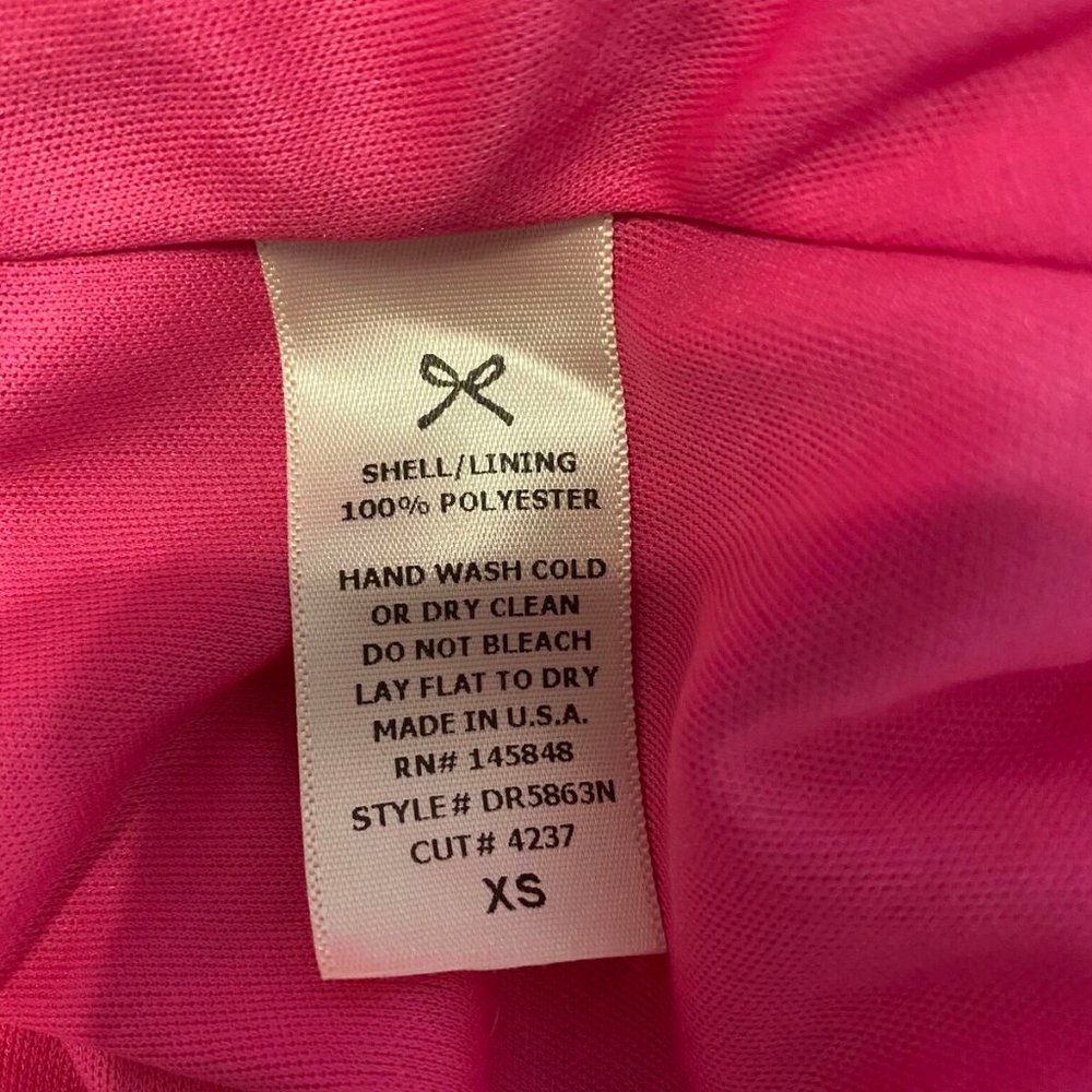Everly Solid Elisa Pink Sleeveless Shift Dress - Picture 8 of 8